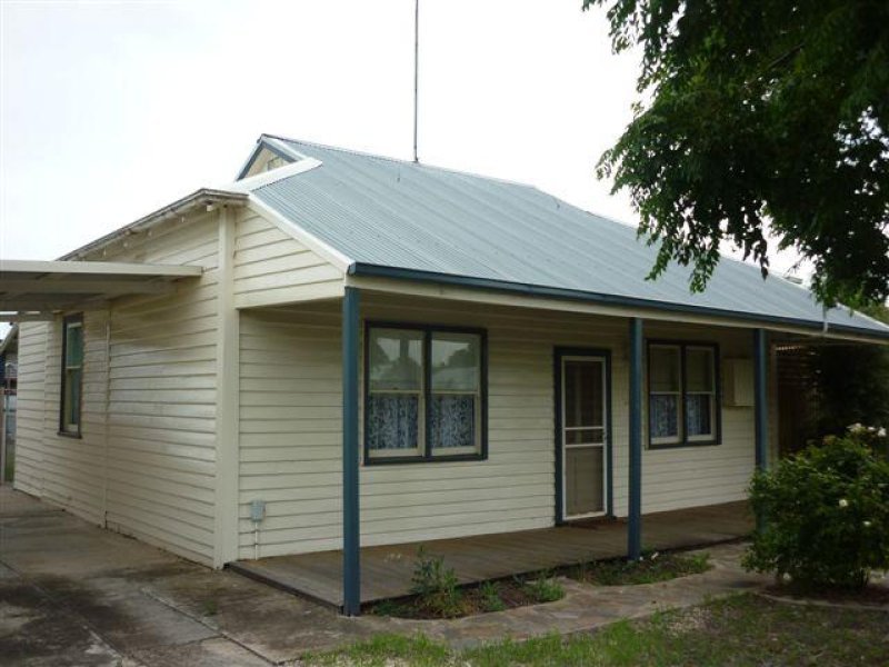 32 Gardiner Street, WARRACKNABEAL VIC 3393