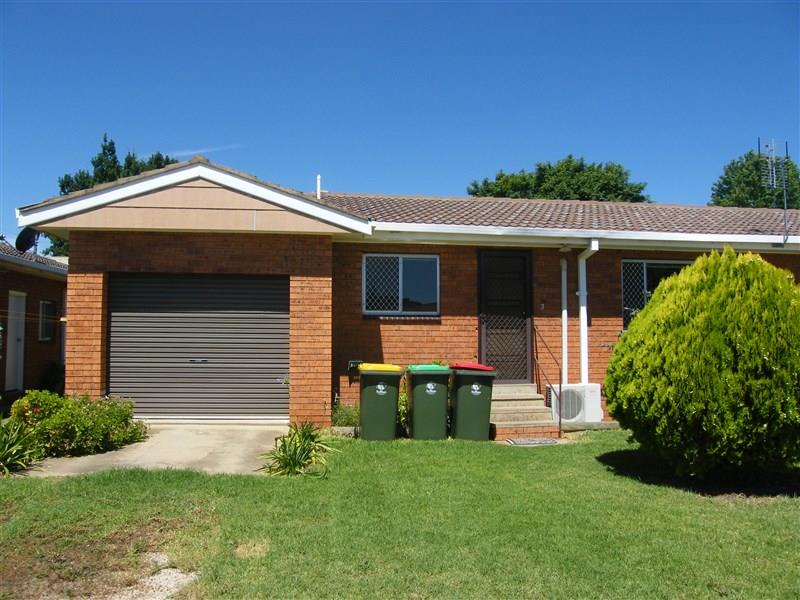 3 / 3 Quarry  Rd, FORBES NSW 2871