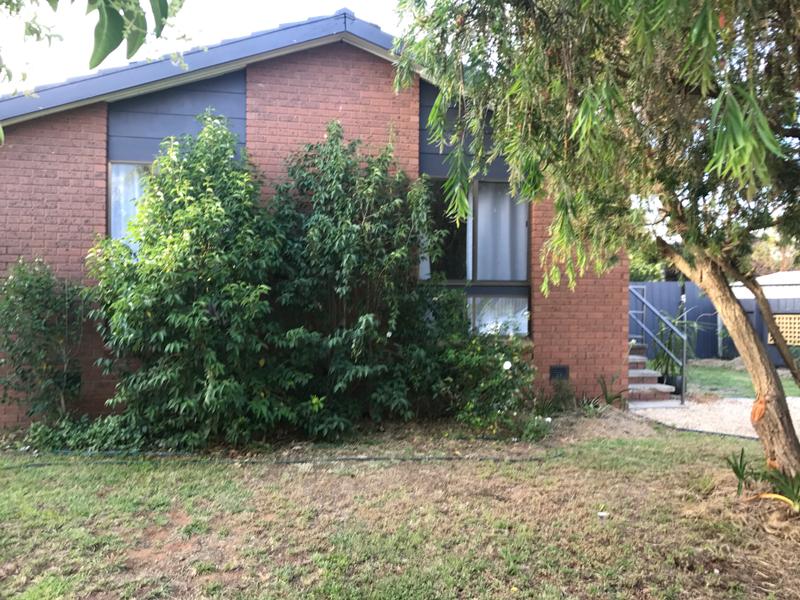 15 Taabinga Court, DENILIQUIN NSW 2710