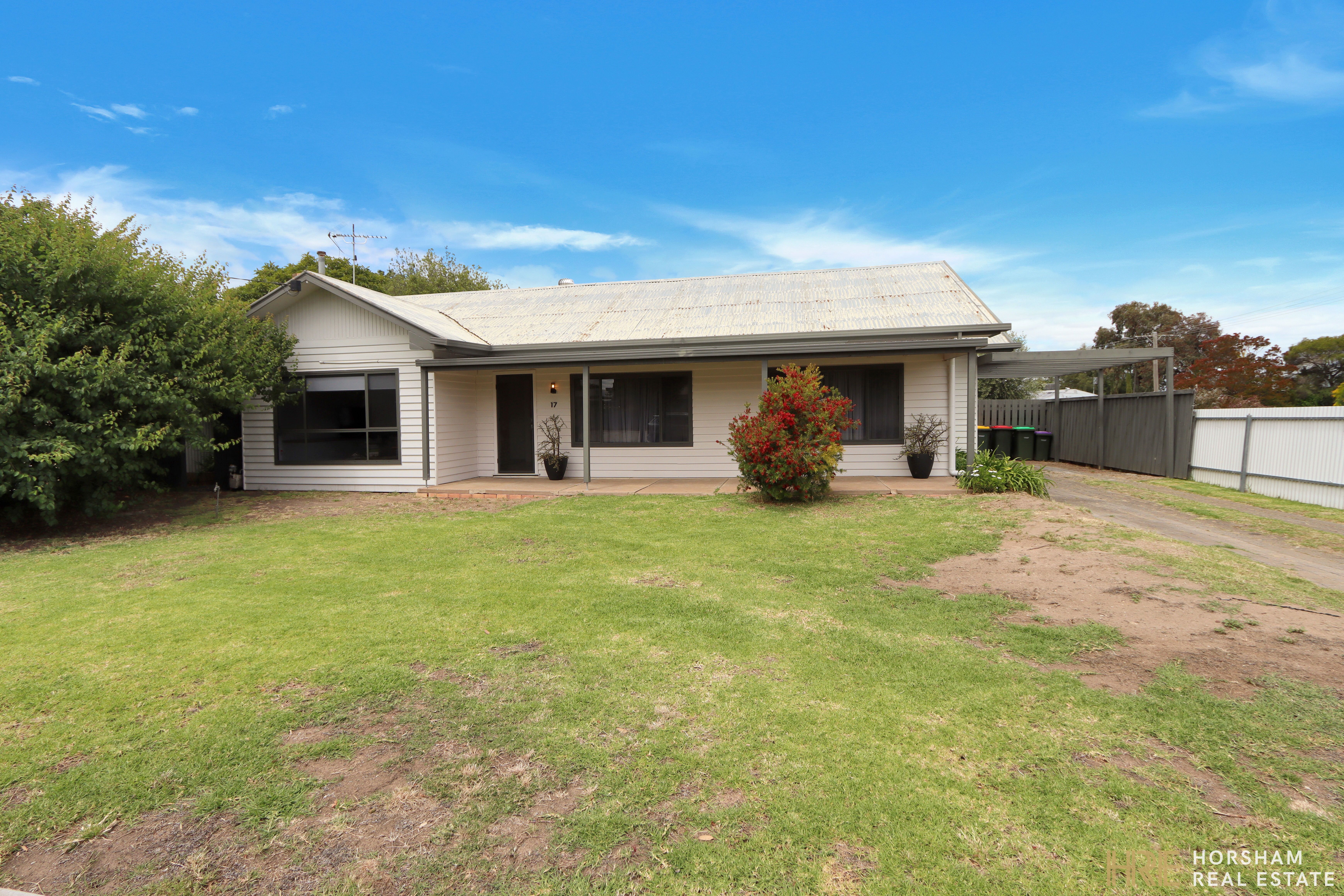 17 Kalimna Avenue, HORSHAM VIC 3400