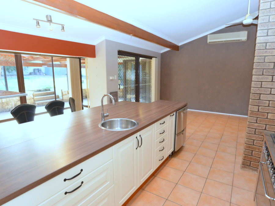 115 Moolanda Boulevard Kingsley WA 6026