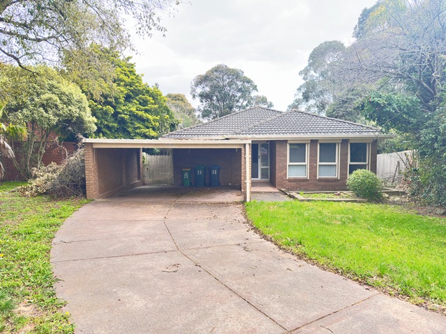 23 Fraser Crescent, WANTIRNA SOUTH VIC 3152