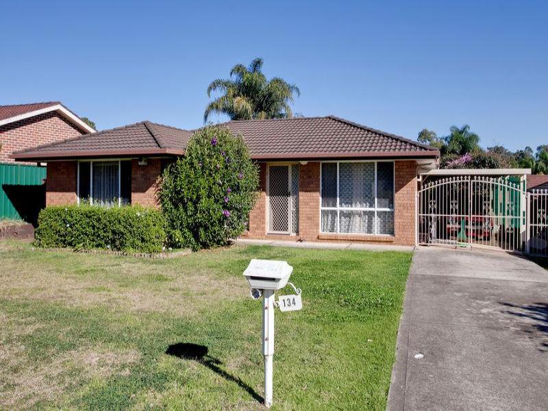 134 Gould  Rd, EAGLE VALE NSW 2558