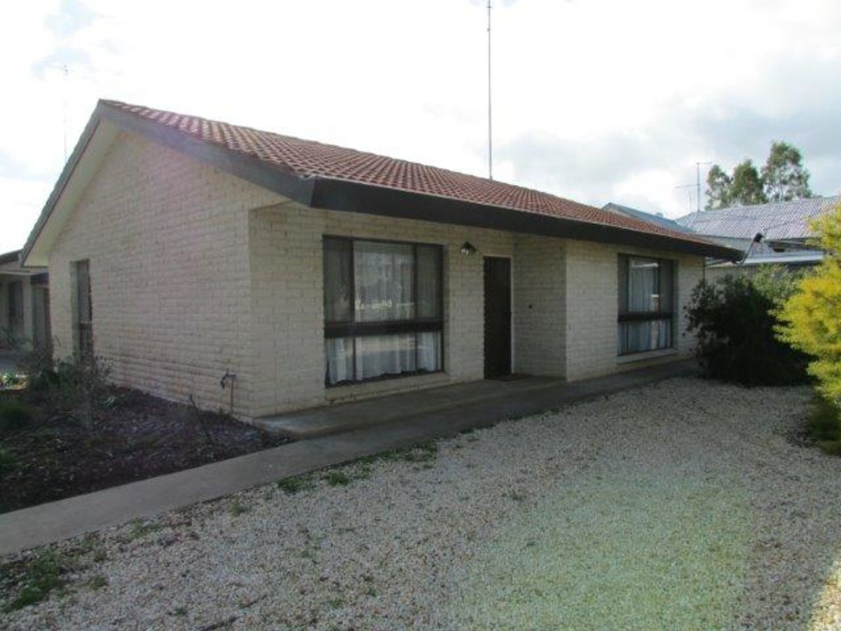 1 / 4 Livingston, WARRACKNABEAL VIC 3393