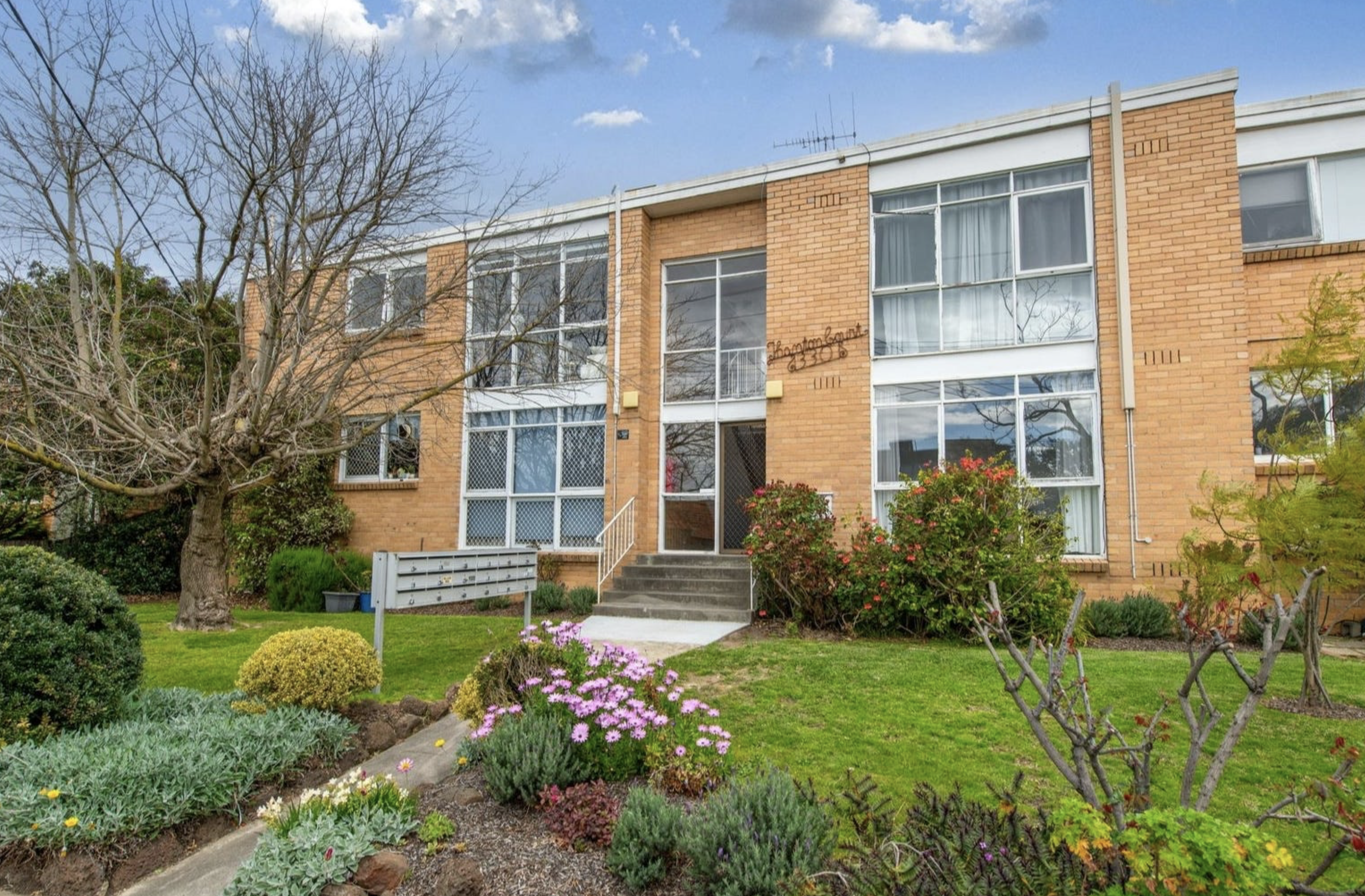 2 / 330 Riversdale Road, HAWTHORN EAST VIC 3123