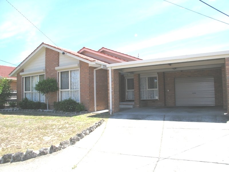 8 Snowgum Court, KEYSBOROUGH VIC 3173