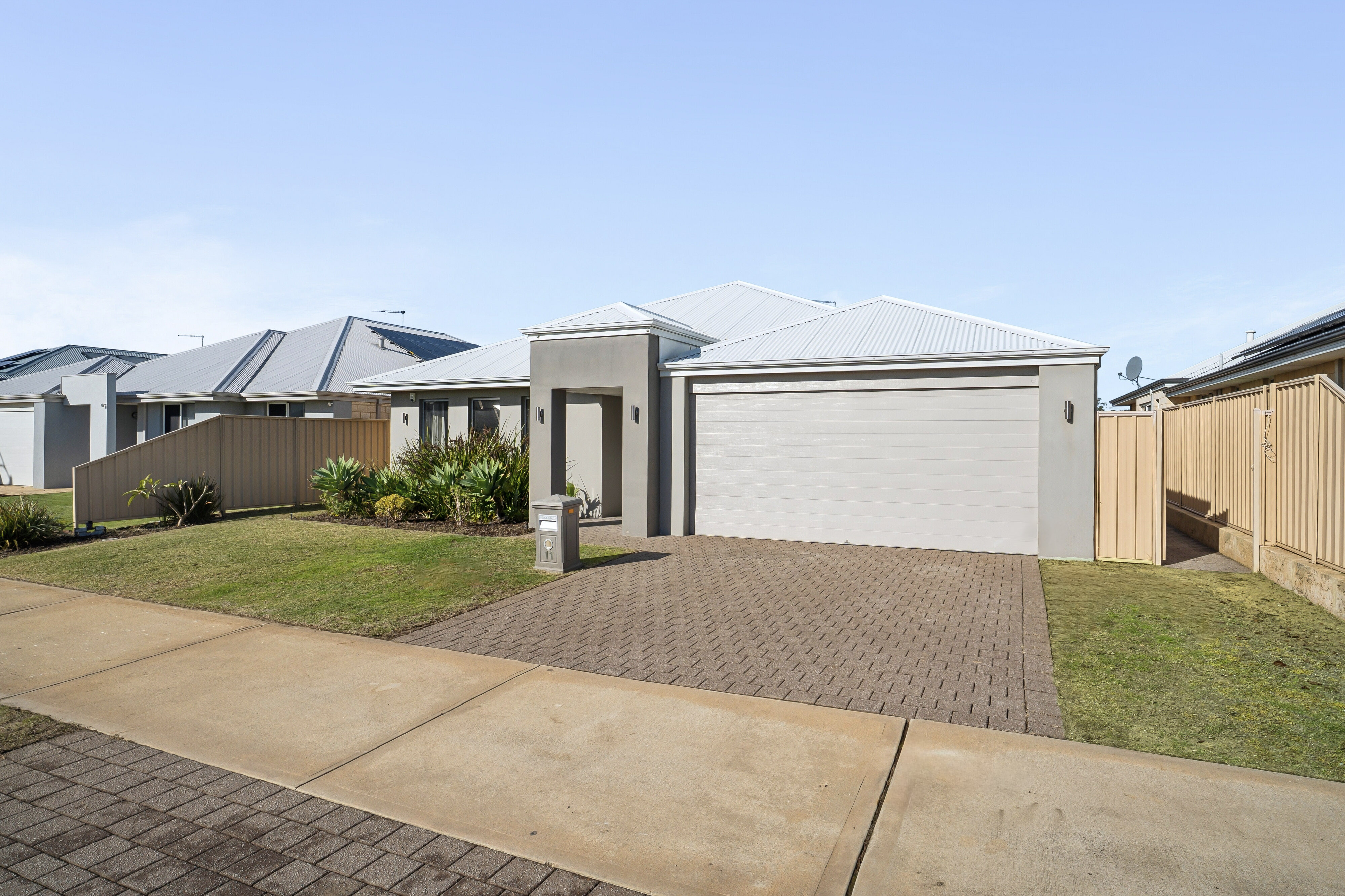 11 Broomhurst St, BALDIVIS WA 6171