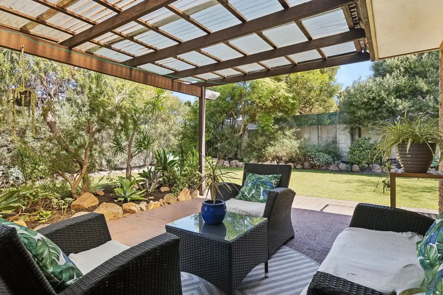 38 Bridgewater Dr Kallaroo WA 6025