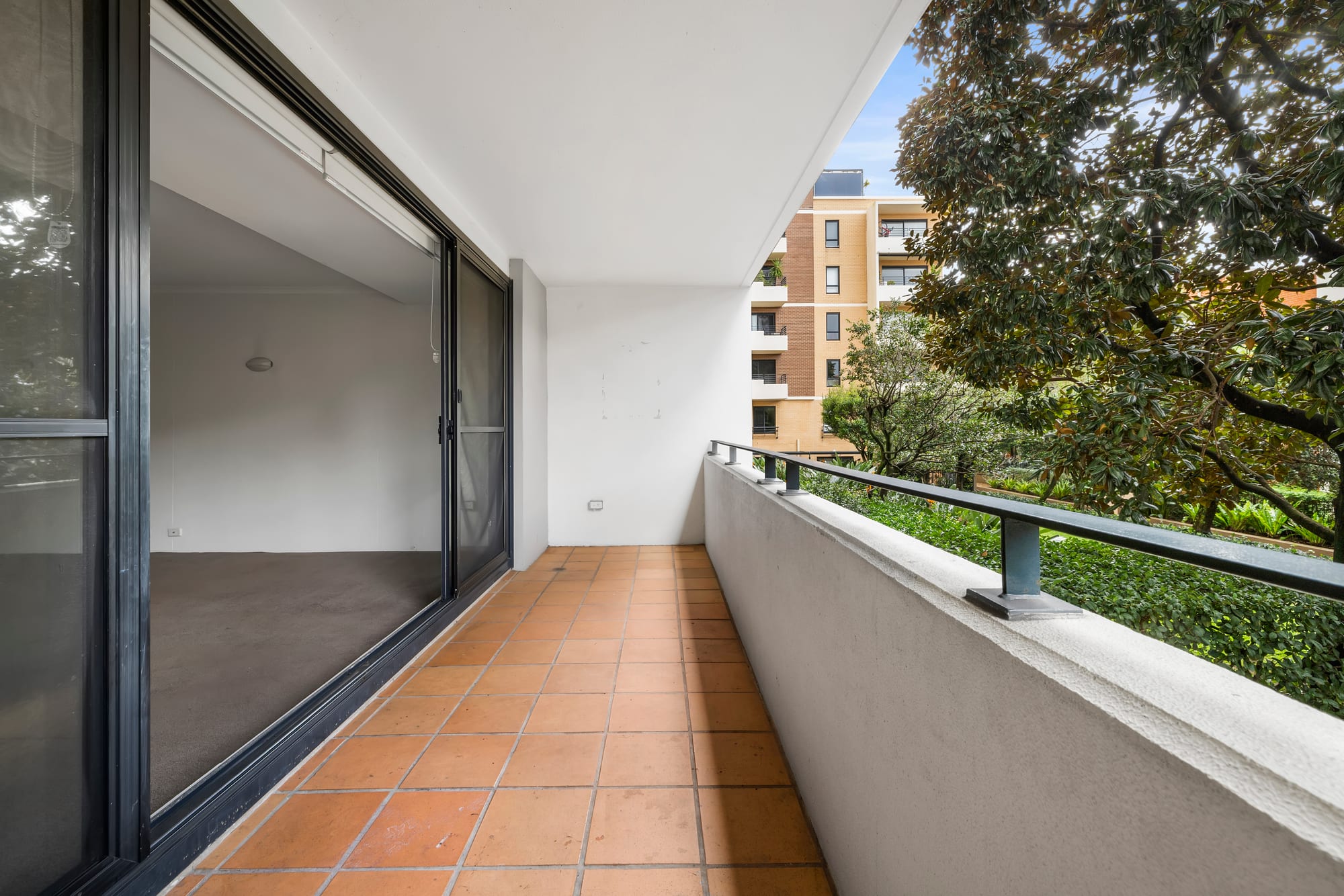 D317/780 Bourke Street, Redfern Leased by The Gallery Real Estate - image 9