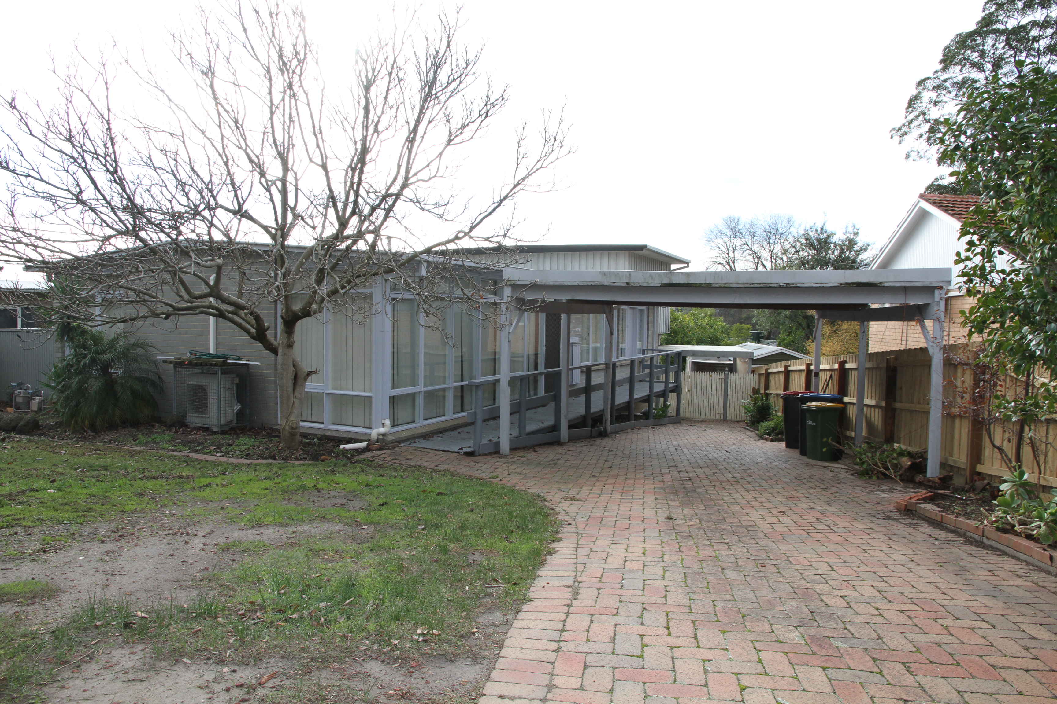 43 Johnson Drive, FERNTREE GULLY VIC 3156