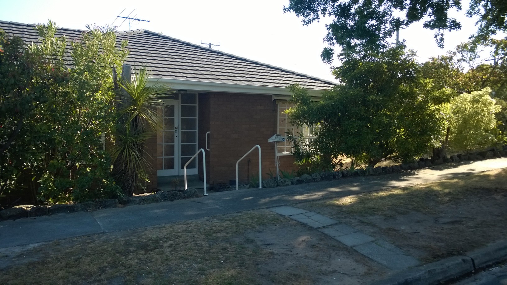2 / 210 Warrigal Road, CAMBERWELL VIC 3124