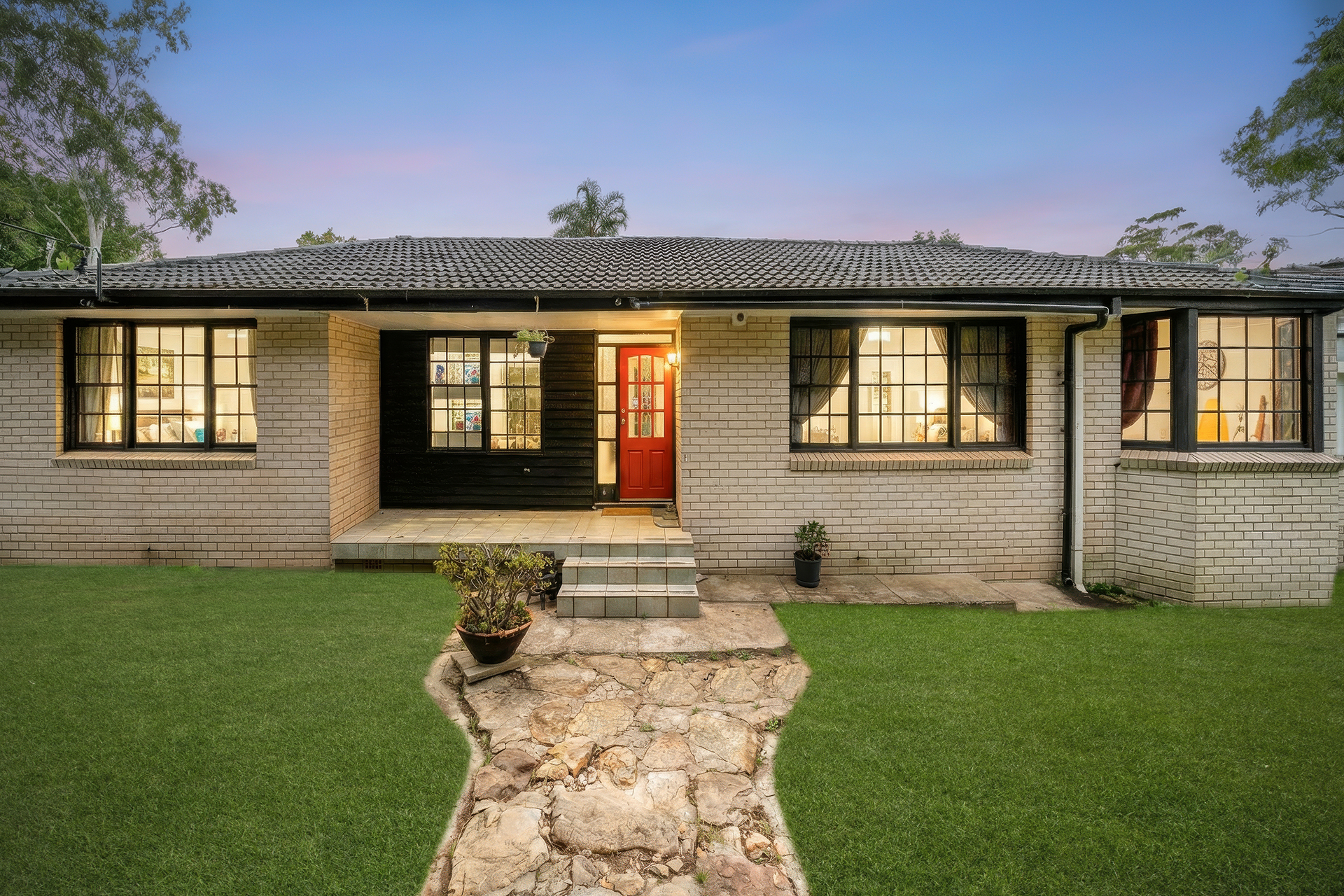 4 St James Avenue, BAULKHAM HILLS NSW 2153