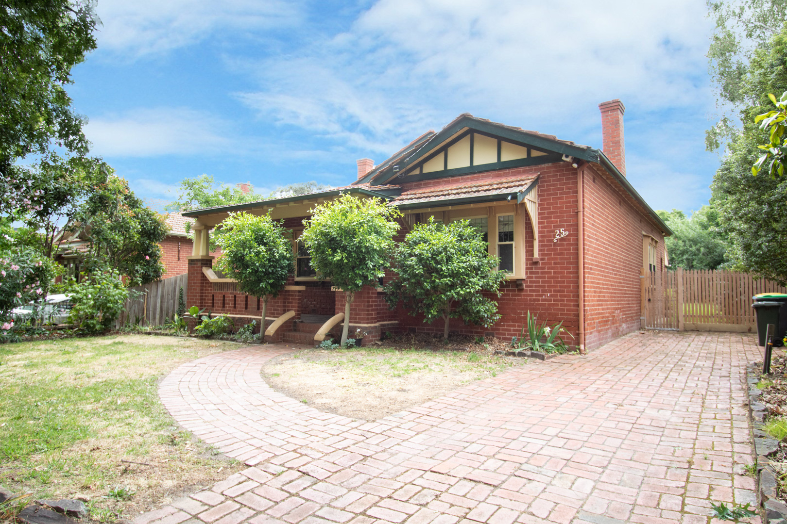 25 Faircroft Avenue, GLEN IRIS VIC 3146