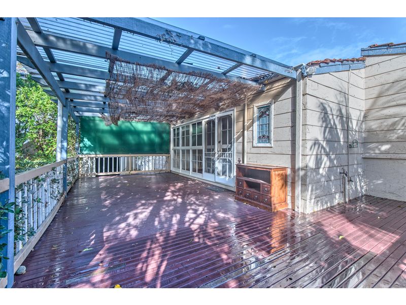 96 Archdeacon Street Nedlands WA 6009