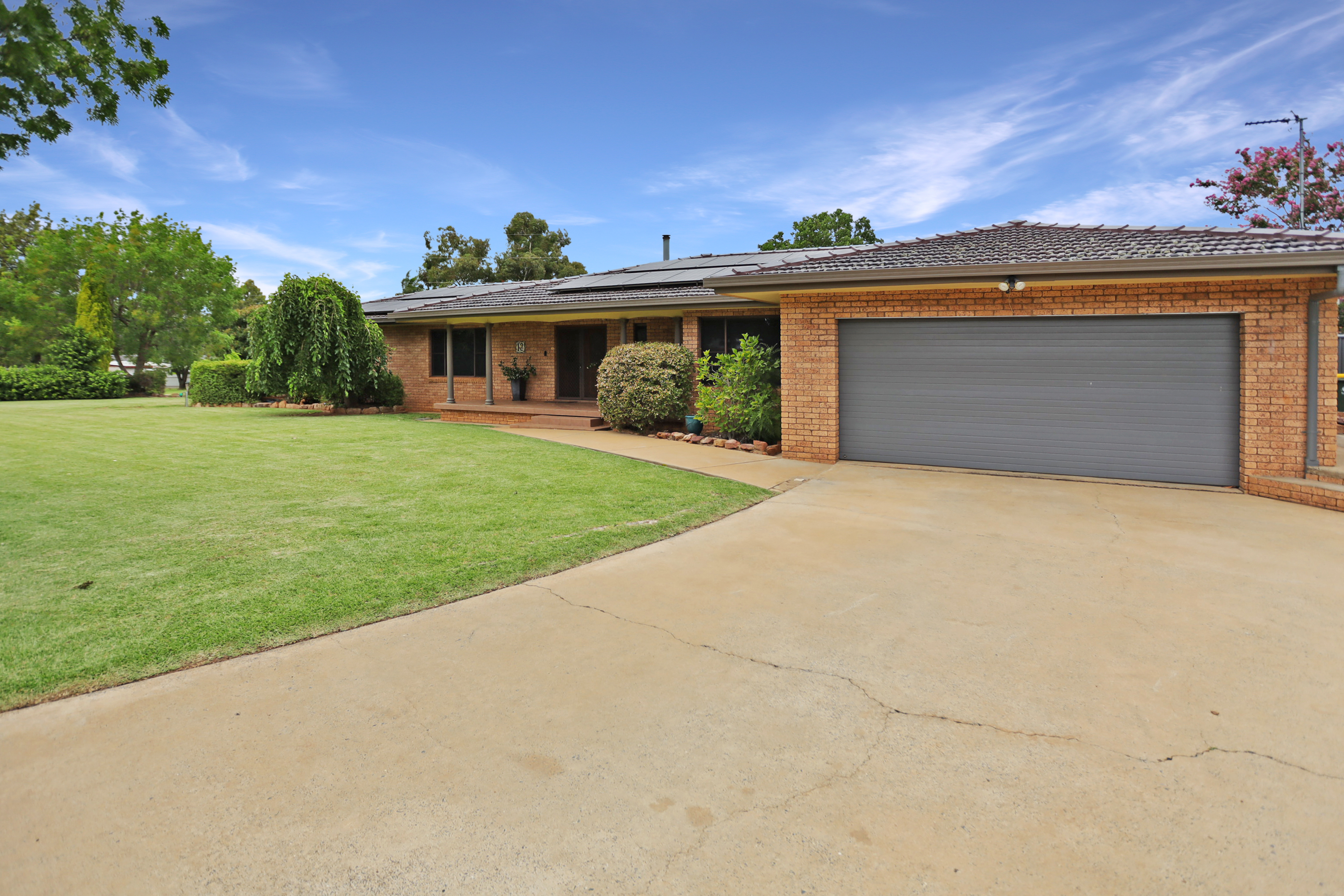 12 Wyndham Ave, FORBES NSW 2871