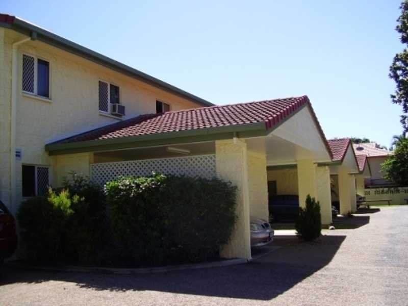 2 / 8 Lowth Street, ROSSLEA QLD 4812