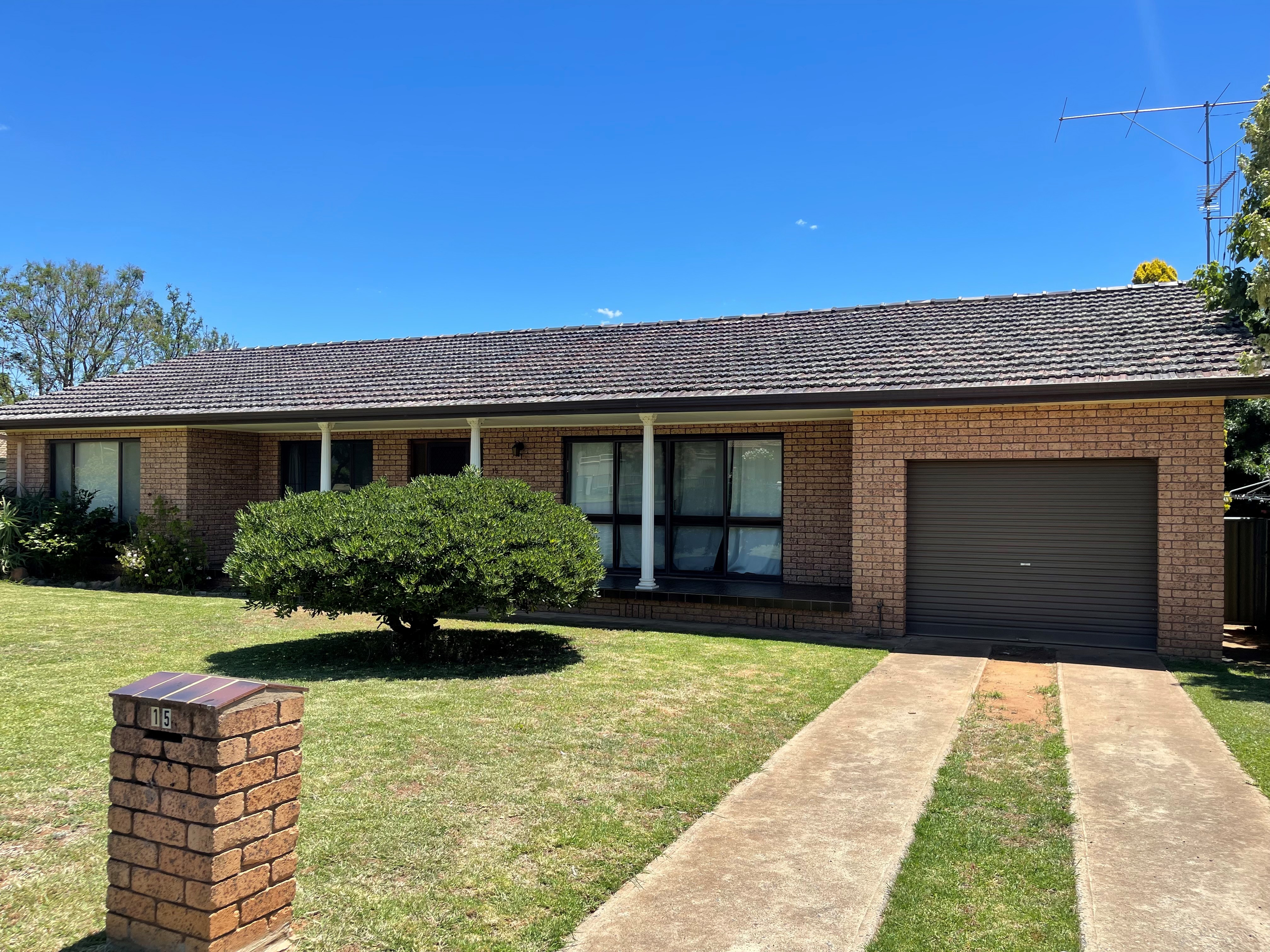 15 Brenner Street, FORBES NSW 2871