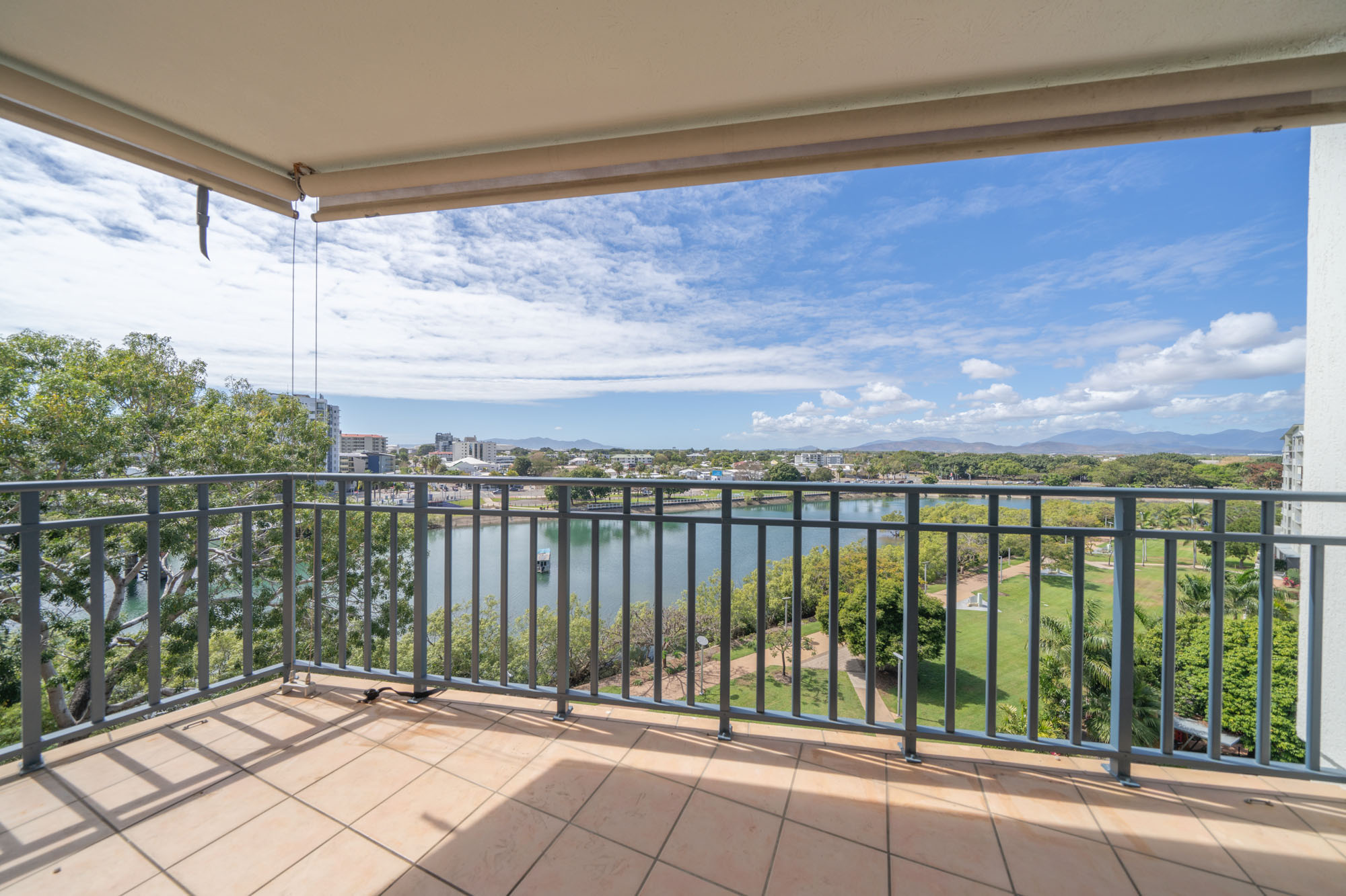 11 / 86-124 Ogden St, TOWNSVILLE CITY QLD 4810