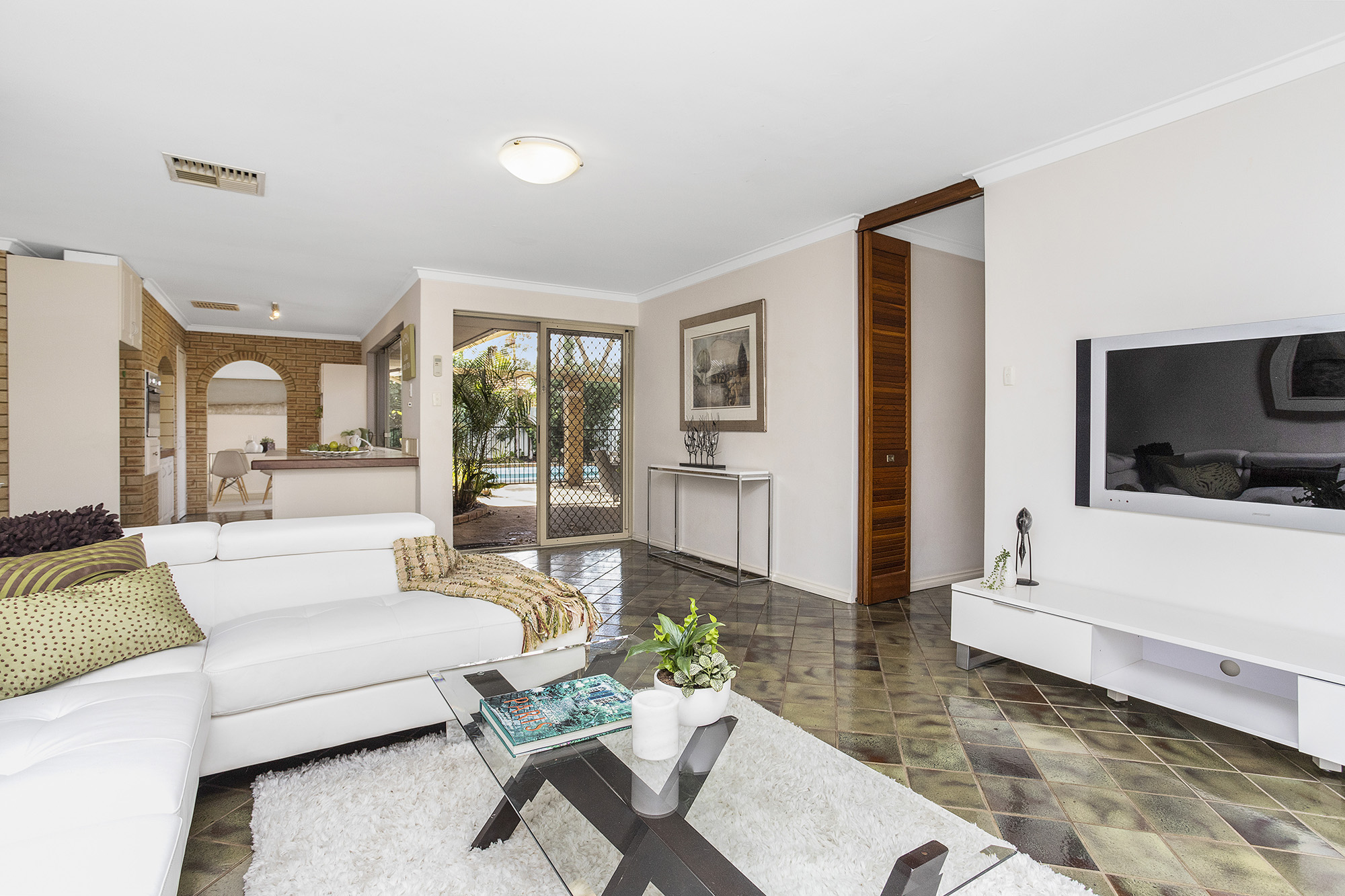 2 Falcon Avenue Churchlands WA 6018