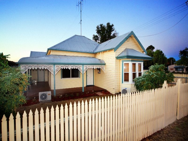 86 Crispe Street, DENILIQUIN NSW 2710