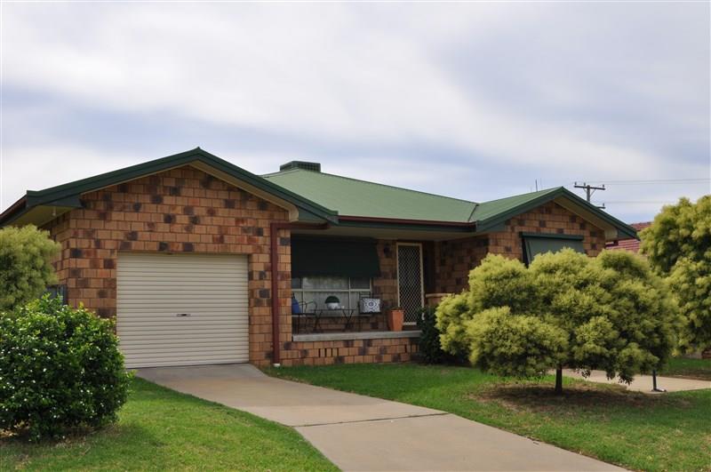 5 Holloway Street, FORBES NSW 2871