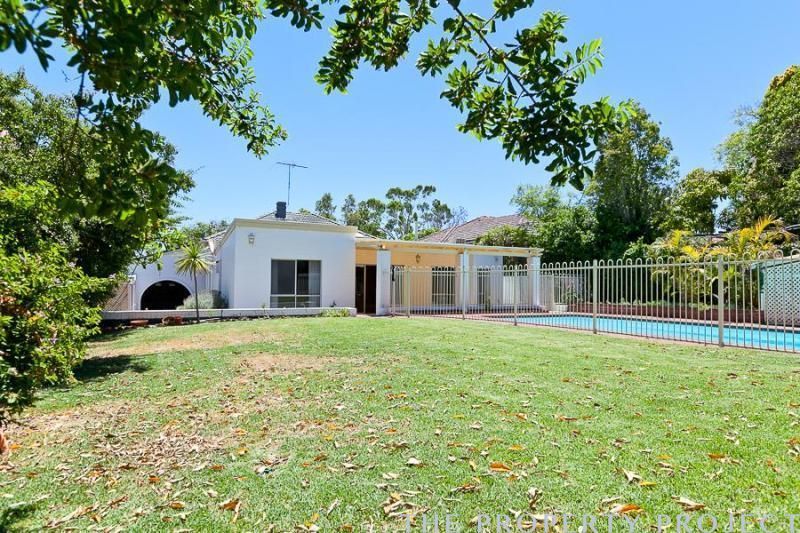 68 Minora Road Dalkeith WA 6009