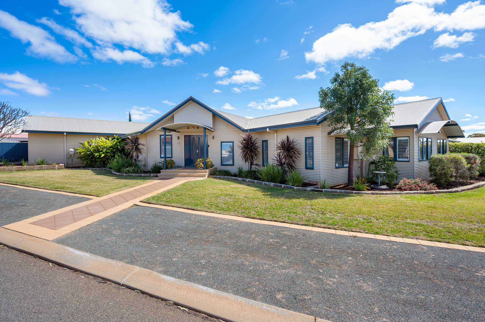 7 Nganka Way, HANNANS WA 6430