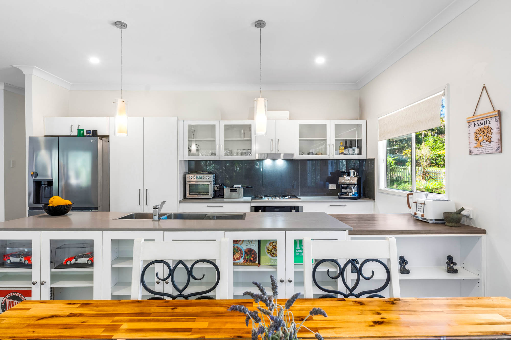 37 Borrows St, RUSSELL ISLAND QLD 4184