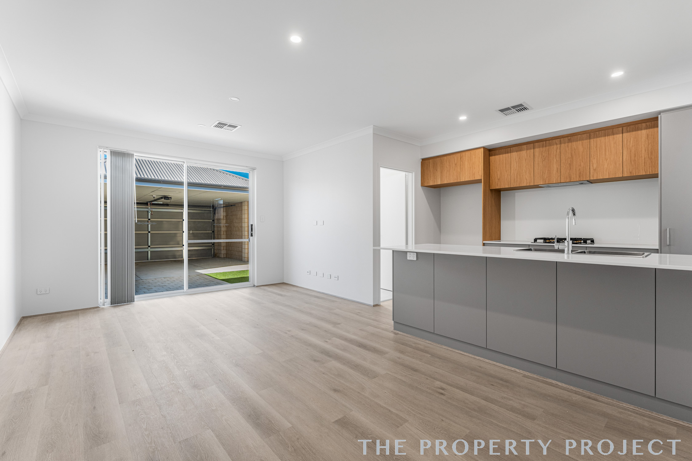 7 Flinders Lane Eglinton WA 6034