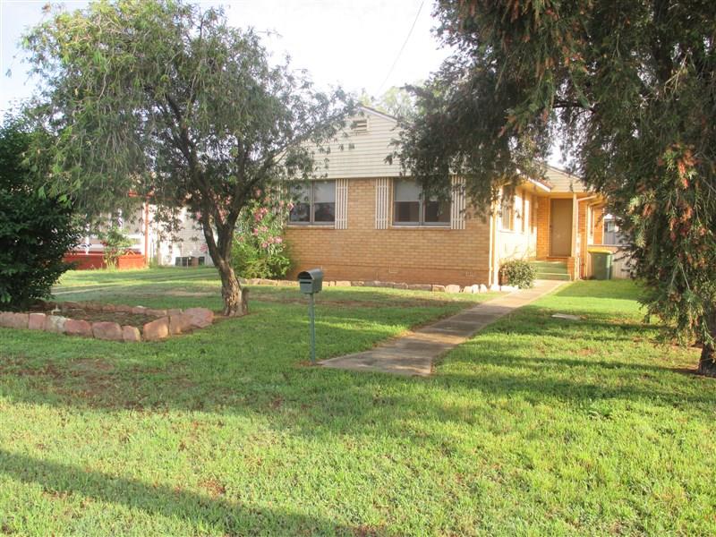 10 Dawson St, FORBES NSW 2871