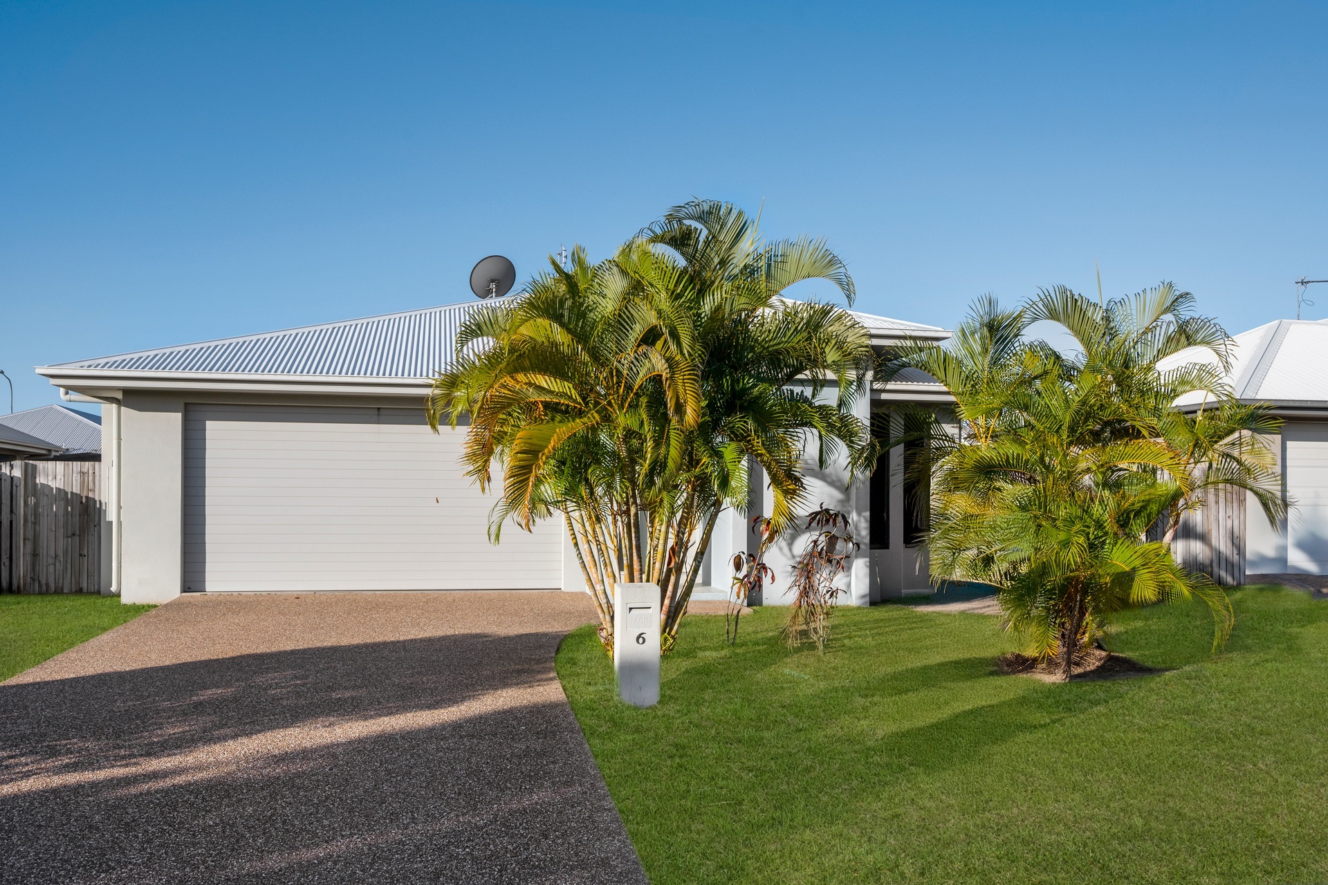 6 Molokai St, BURDELL QLD 4818