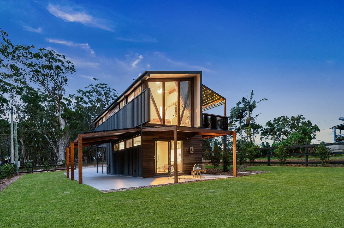 1 / 80 Falconhurst Road, RUSSELL ISLAND QLD 4184