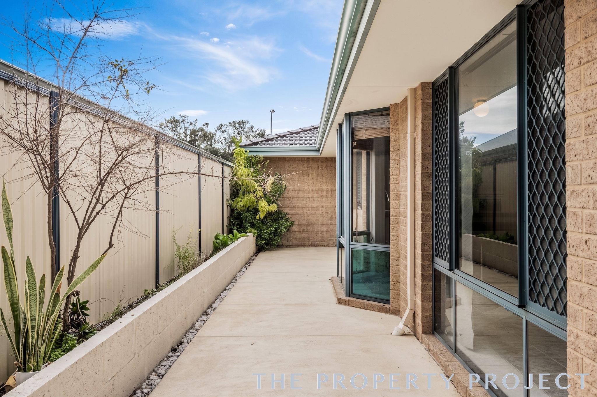6 Crystal Turn Bennett Springs WA 6063