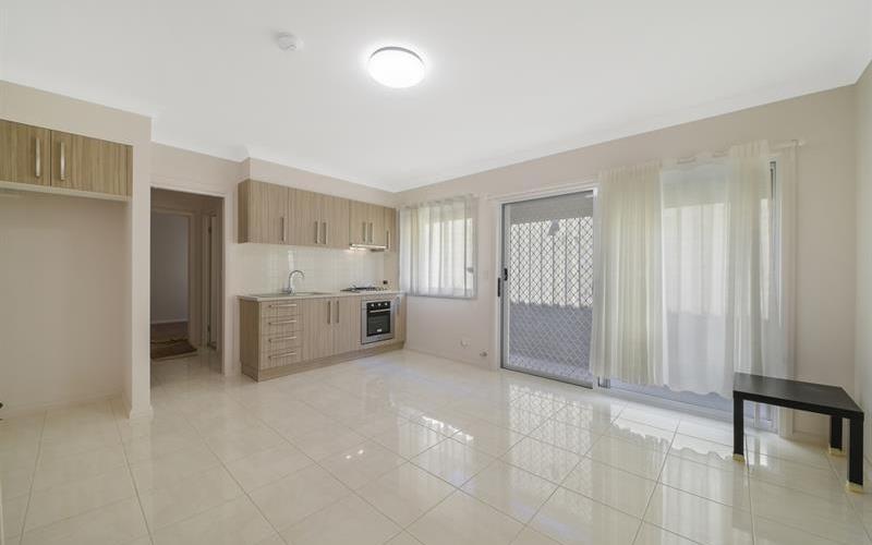 7a Lunar Pl, CAMPBELLTOWN NSW 2560