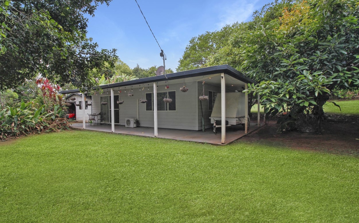 13 Kings Road, RUSSELL ISLAND QLD 4184