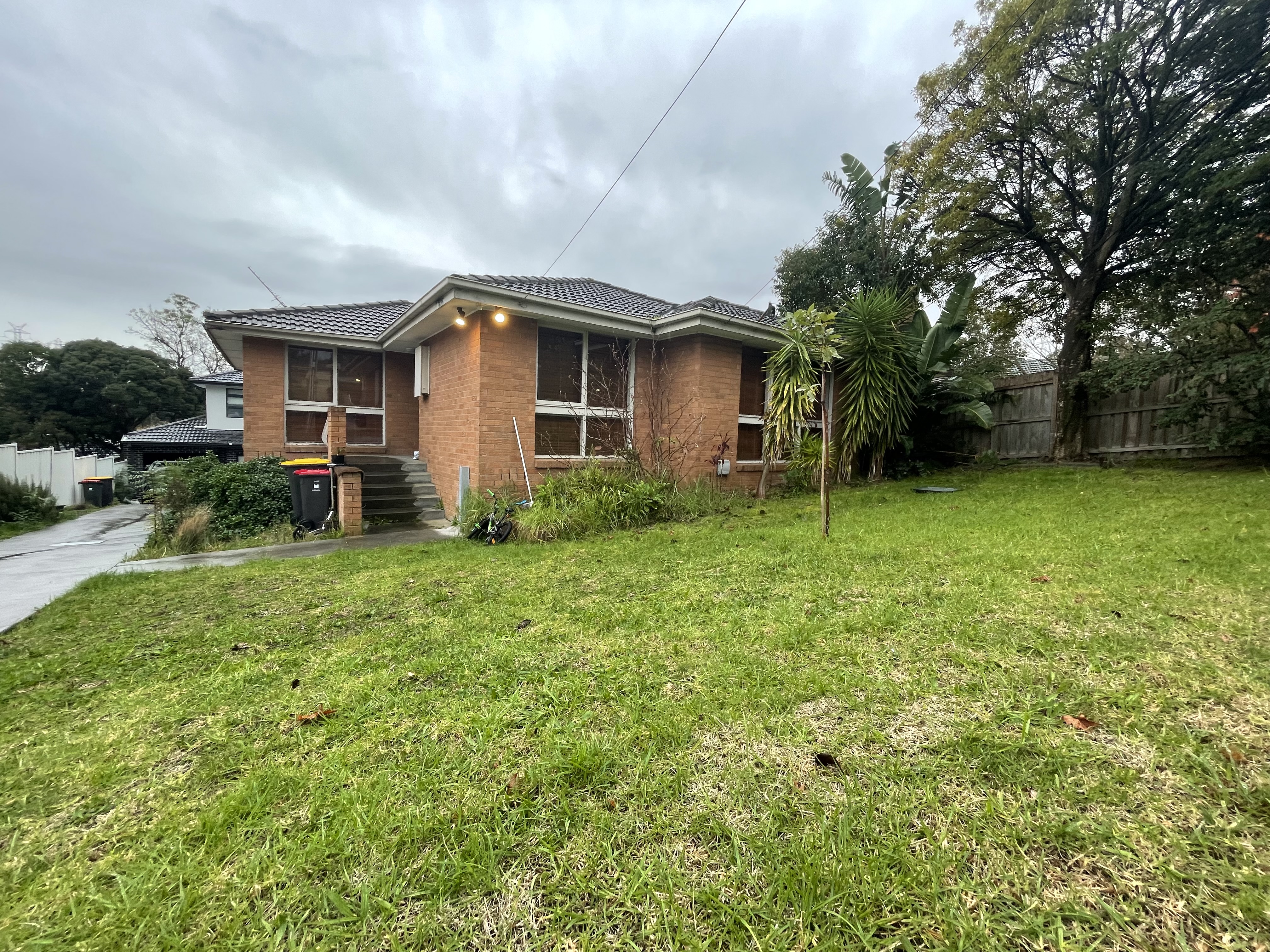 37 Talbot Road, MOUNT WAVERLEY VIC 3149