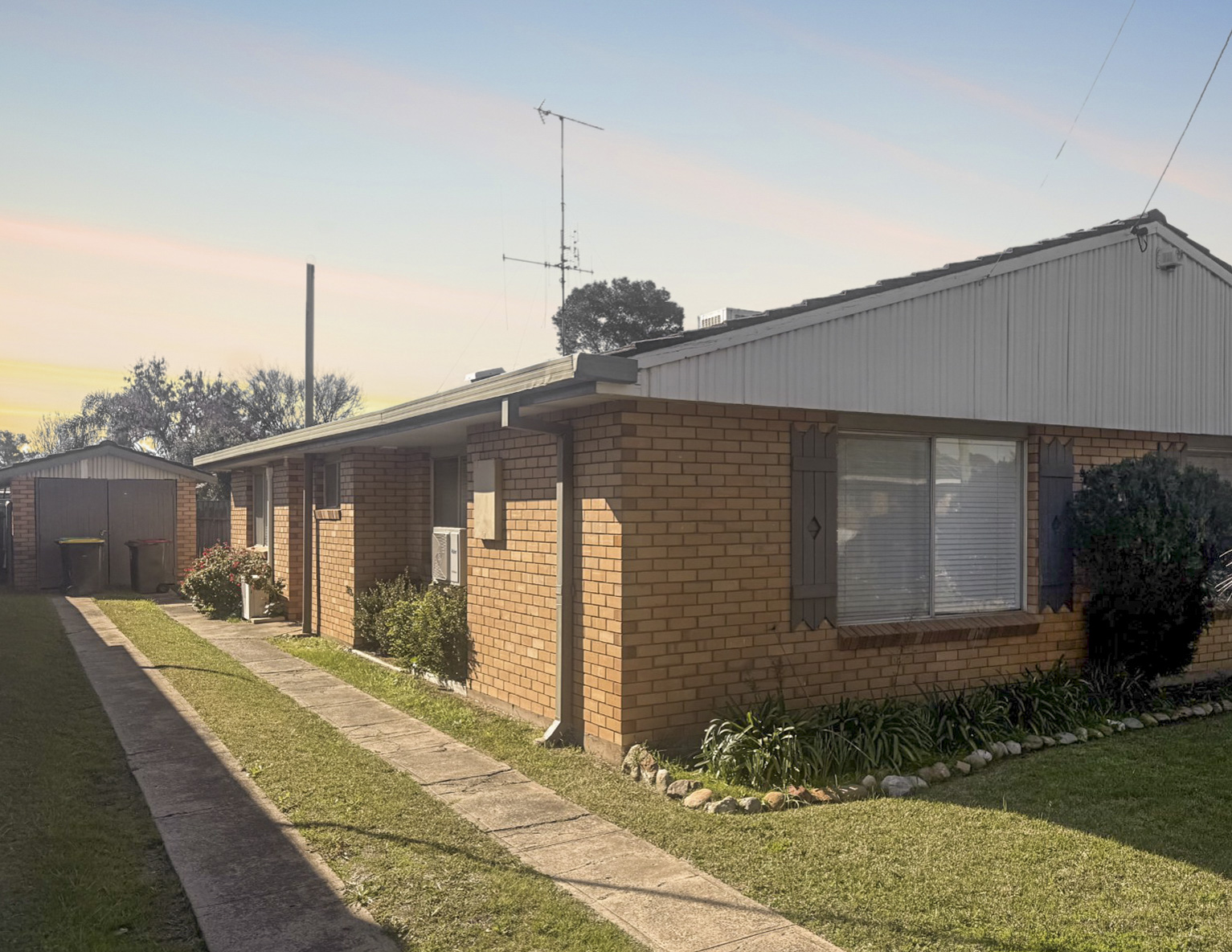 1 / 8 Quarry Road, FORBES NSW 2871
