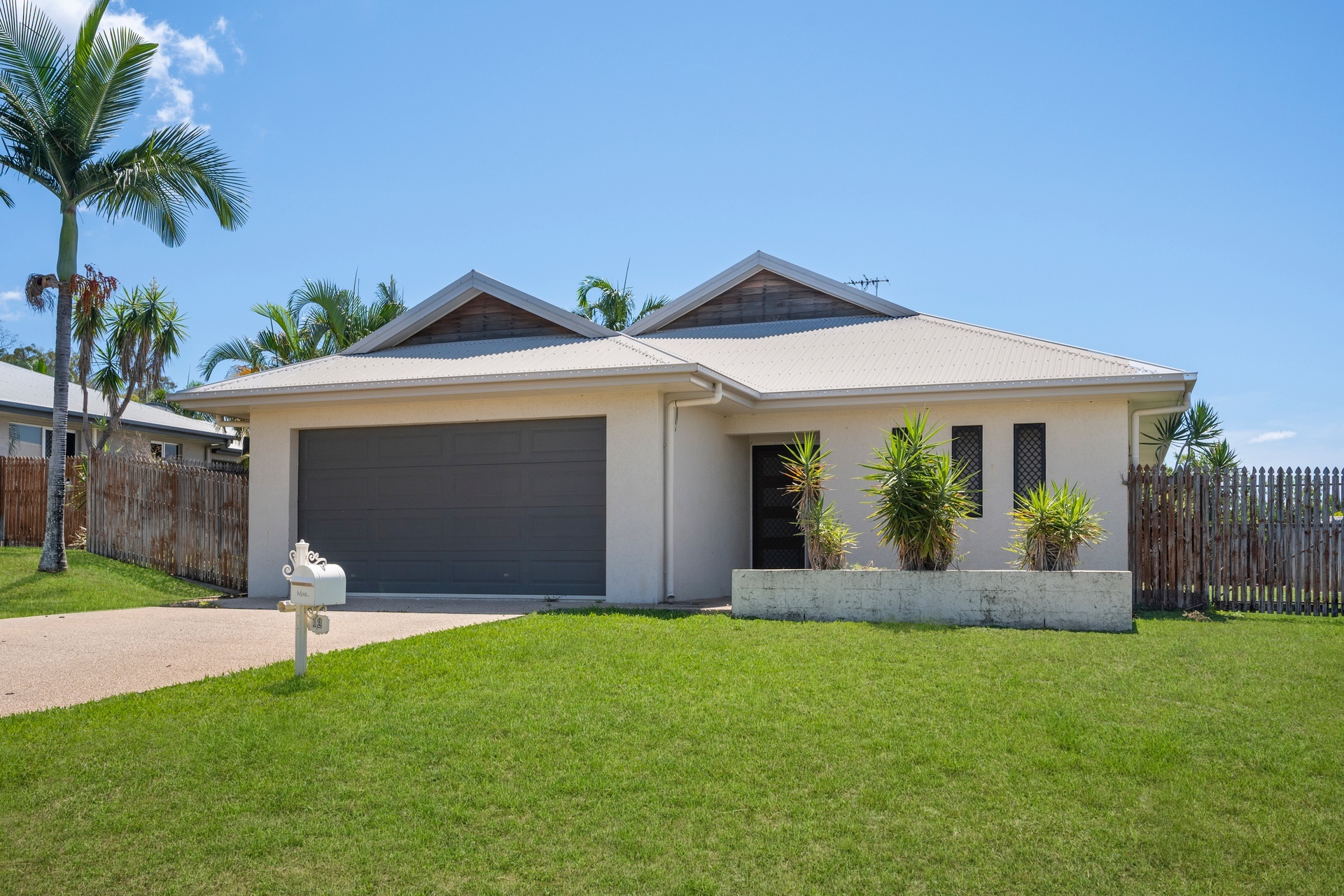 12 Oregon St, DEERAGUN QLD 4818