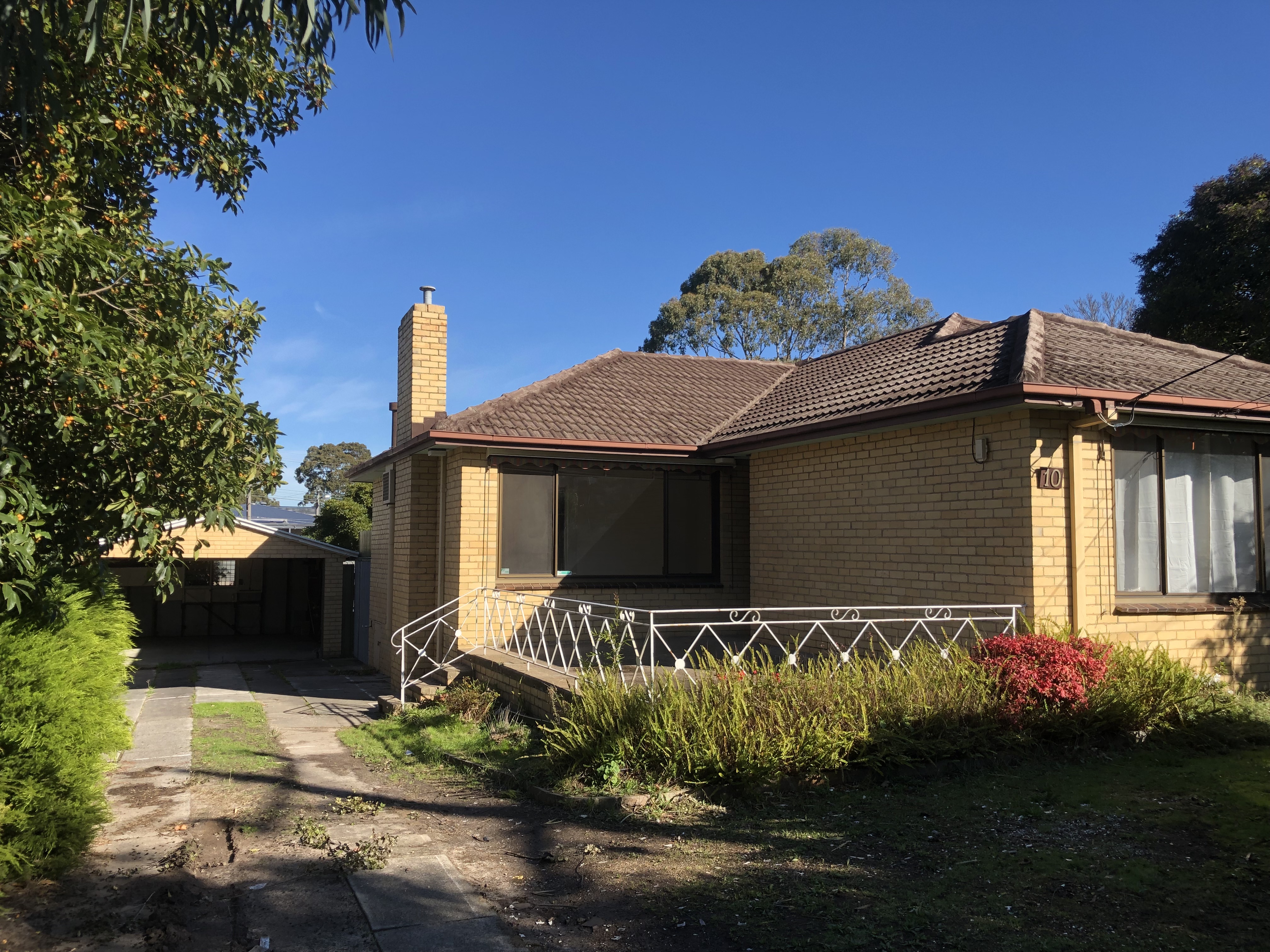 10 Railway Parade North, GLEN WAVERLEY VIC 3150