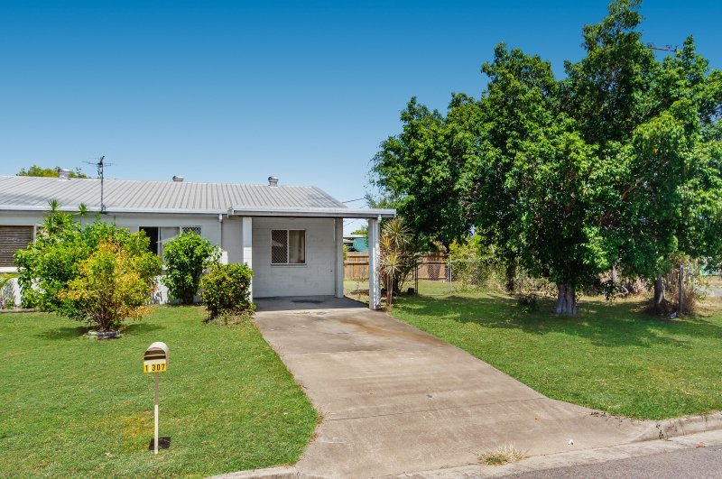 1 / 307 Pinnacle Drive, RASMUSSEN QLD 4815