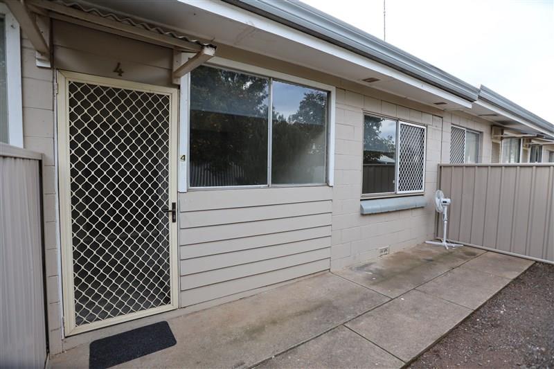 4 / 89 Farnell Street, FORBES NSW 2871