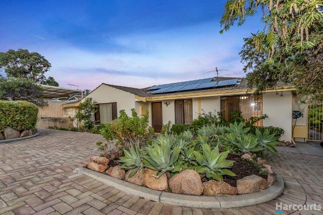 11 Grevillea Way Heathridge WA 6027