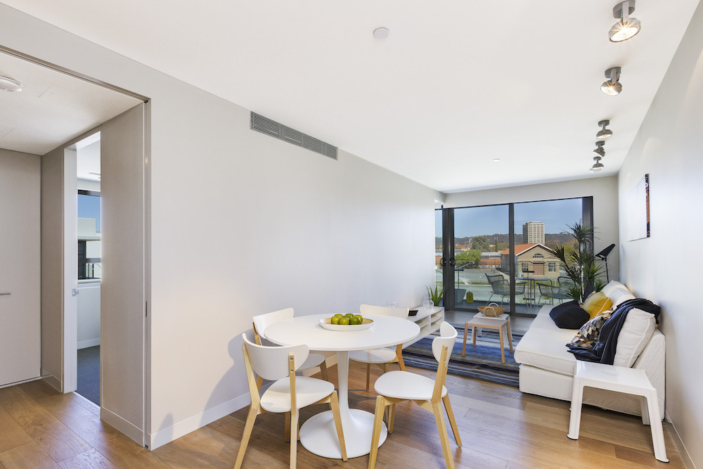 30/21 Eastlake Parade, Kingston