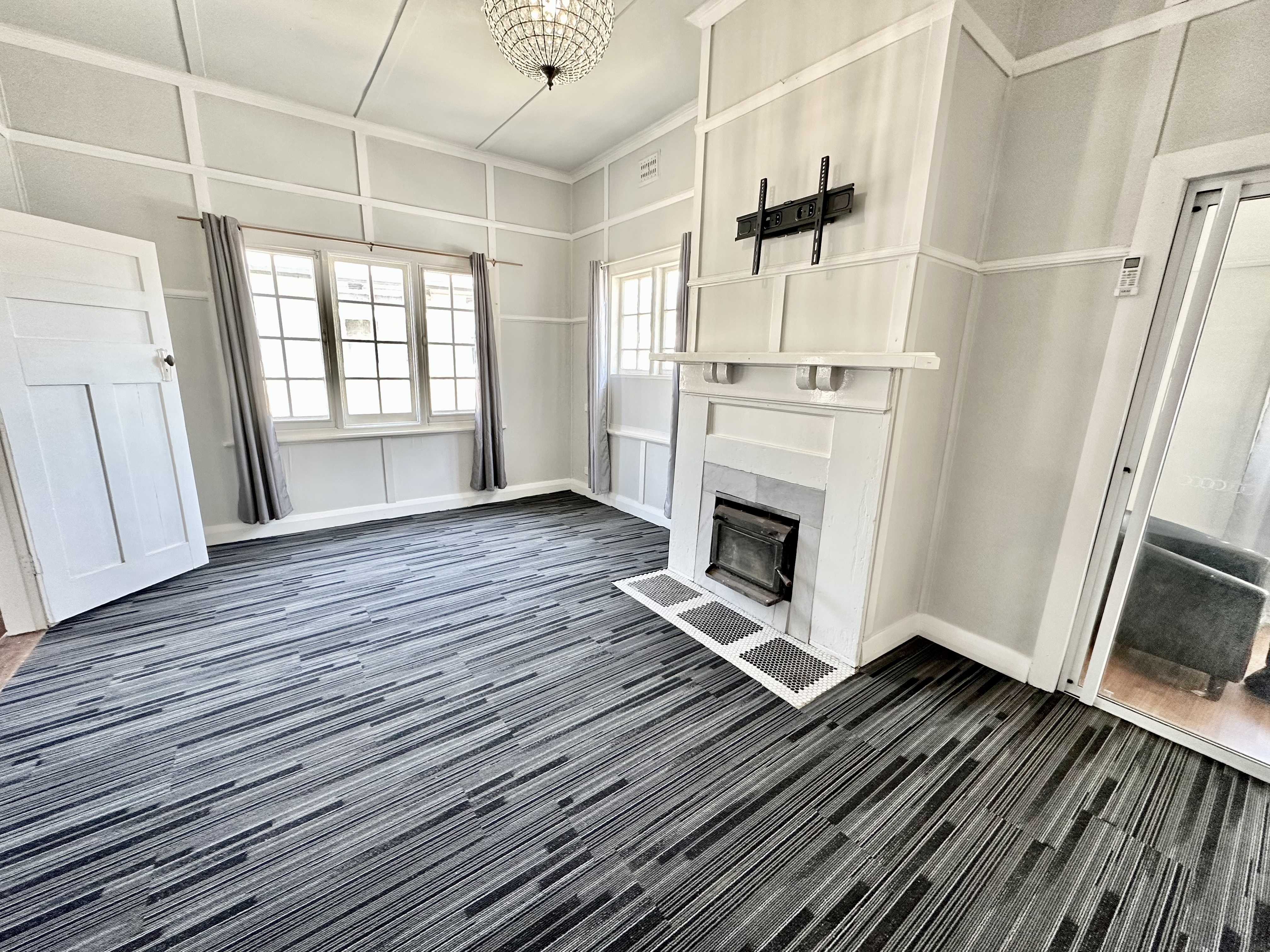 222 Lachlan Street, HAY NSW 2711