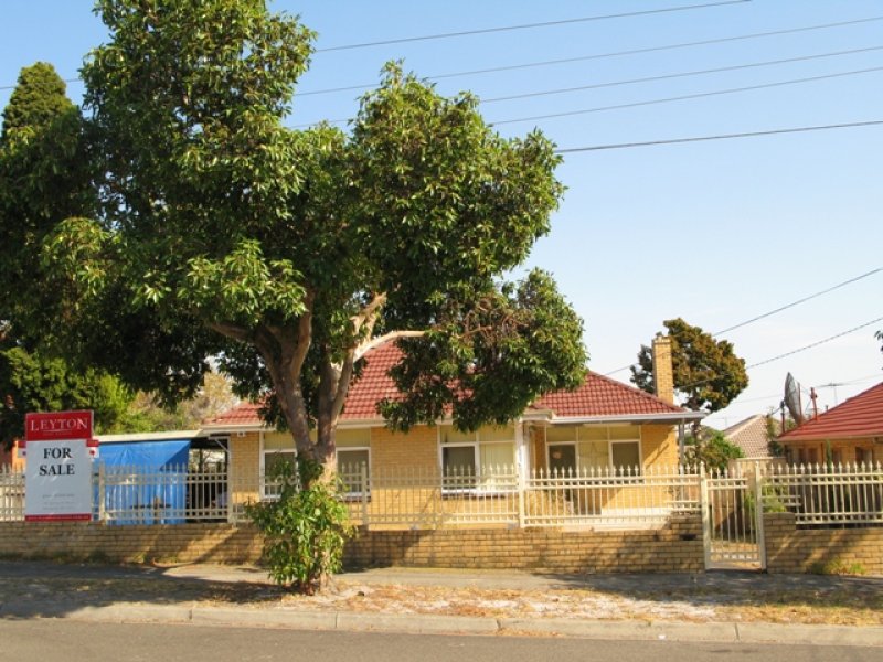 8 Redhill Road, SPRINGVALE VIC 3171