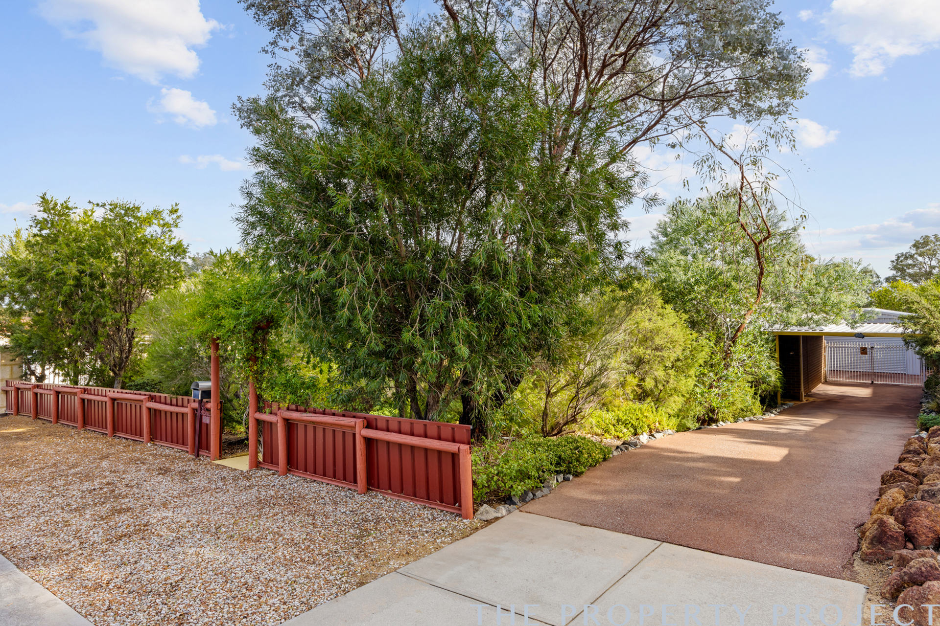 214 Blackadder Road Swan View WA 6056