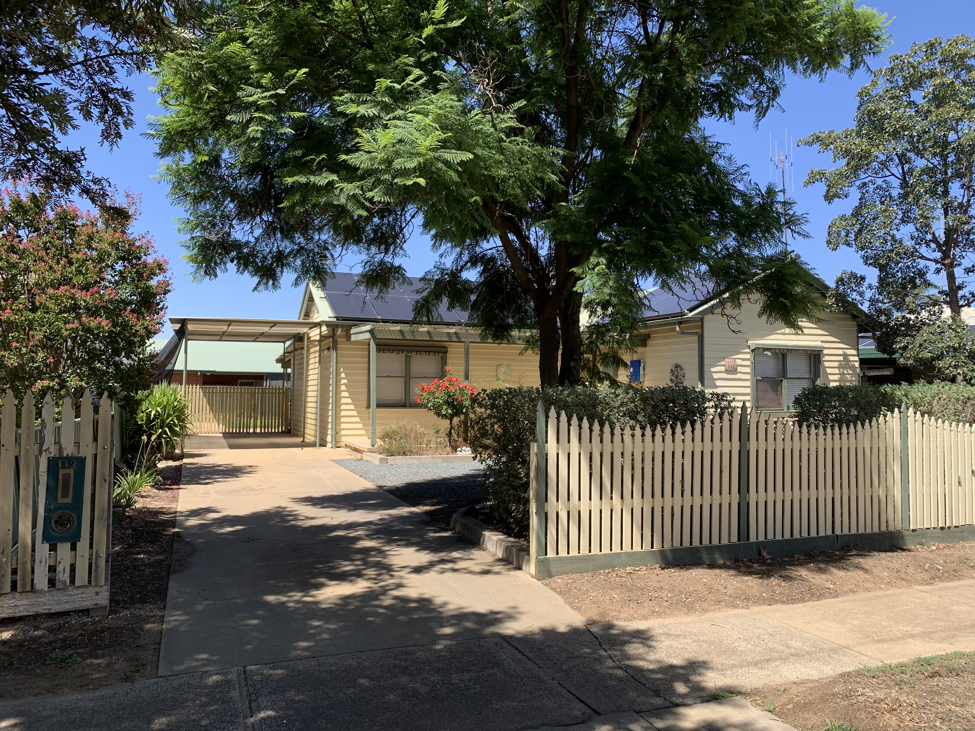 112 NAPIER STREET, DENILIQUIN NSW 2710