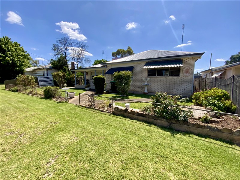 50 Clement Street, FORBES NSW 2871