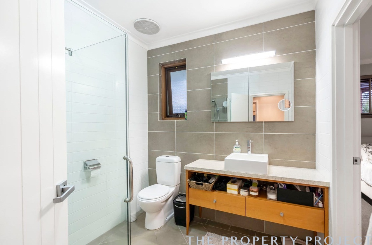 16 Vernon Street Trigg WA 6029