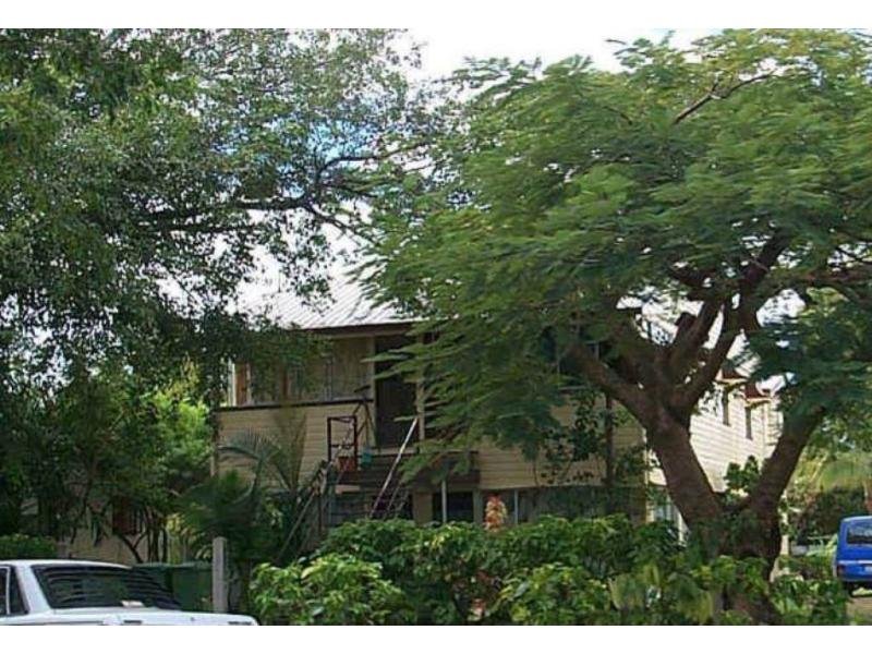 2 / 21 Morehead Street, SOUTH TOWNSVILLE QLD 4810